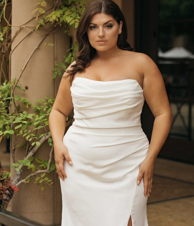 Our Favorite Gowns For Curvy Brides! Image