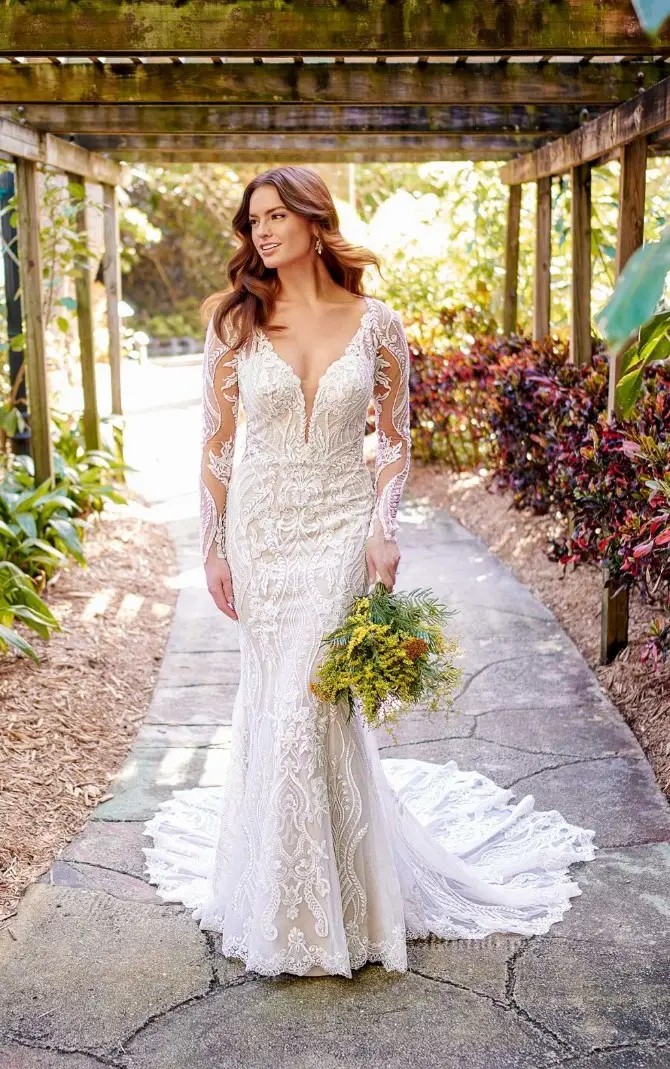 How to Find Your Dream Wedding Dress: Expert Tips from Our Bridal Stylists Image