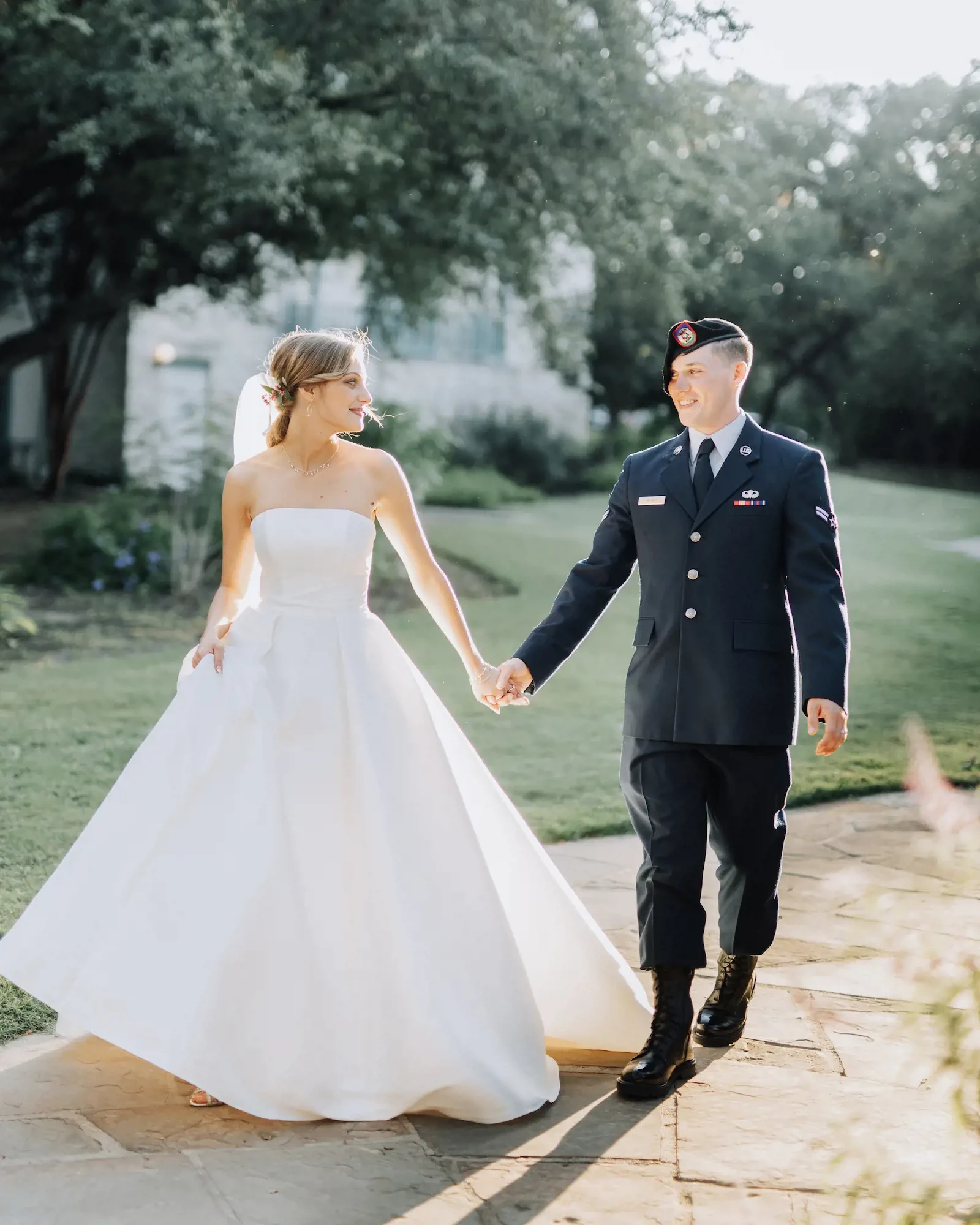Photo of the real bride and the military groom