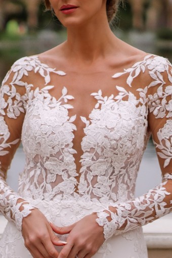 Essense of Australia Style No. D3379ZZ #2 default (IV-PL) Ivory Gown w Porcelain Tulle Illusion thumbnail