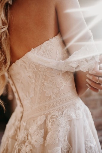 Stella York Style No. 7332CR #1 (IVMC-PL) IVR Lace & Tulle over Moscato Gown w/ Porcelain Tulle Plunge thumbnail