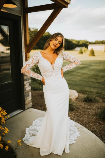 Stella York Style No. 7478-LSZZ #0 default (IV-PL) Ivory Gown w Porcelain Tulle Plunge thumbnail