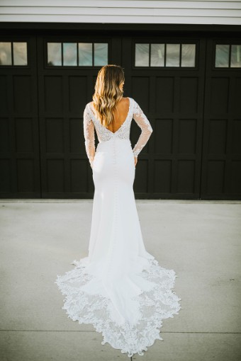 Stella York Style No. 7478-LSZZ #1 default (IV-PL) Ivory Gown w Porcelain Tulle Plunge thumbnail