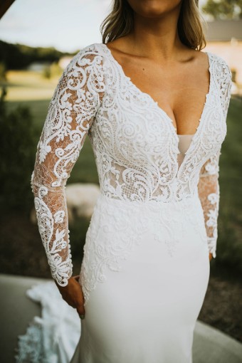 Stella York Style No. 7478-LSZZ #2 (IV-PL) Ivory Gown w Porcelain Tulle Plunge thumbnail