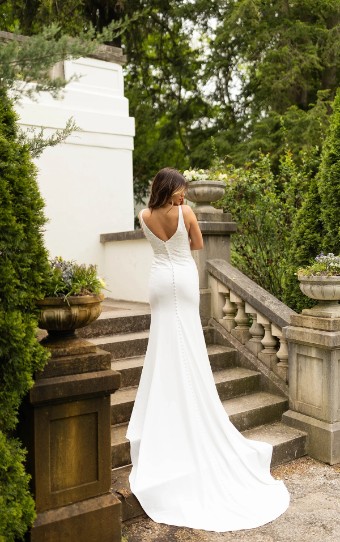 Stella York Style No. 7774-IV #4 (PI-PL) Pure Ivory Gown w Porcelain Tulle Plunge thumbnail
