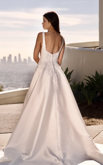 Stella York Style No. 7897IV #10 (IV-PL) Ivory Gown w Porcelain Tulle Plunge thumbnail