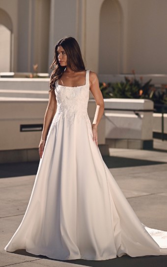 Stella York Style No. 7897IV #8 (IV-PL) Ivory Gown w Porcelain Tulle Plunge thumbnail