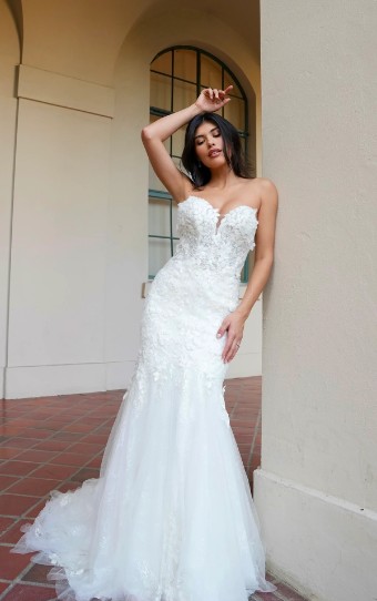 Stella York Style No. 7924IV #3 (IVBC-PL) IVORY LACE & TULLE OVER BISCOTTI GWN W PORCELAIN TULLE PLUNGE thumbnail