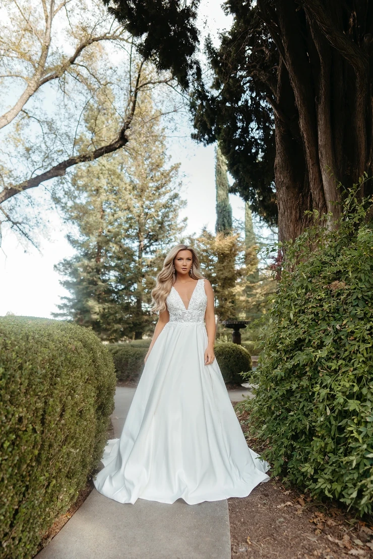 light brown wedding dresses Vintage Luxury Princess Lace Light Ivory A-Line Wedding Dress With Off- Shoulder main image 1