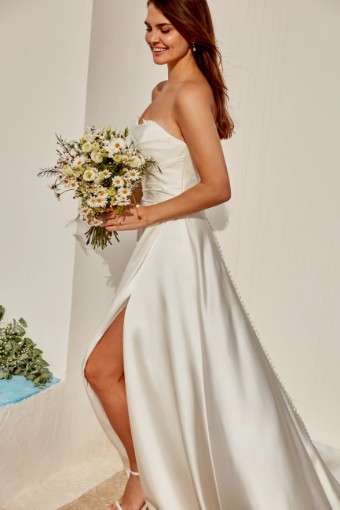 Adore by Justin Alexander Style No. Margeurite 11369 #1 Ivory thumbnail