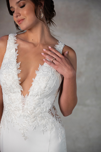 Essense of Australia Style No. D4155IV #4 default (IV-PL) Ivory Gown w Porcelain Tulle Illusion thumbnail