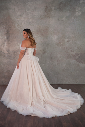 Essense of Australia Style No. D4130IV #7 (IVIV-PL) IVR TULLE & REGAL ORGANZA OVER IVR GWN W PORCELAIN TULLE PLNG thumbnail