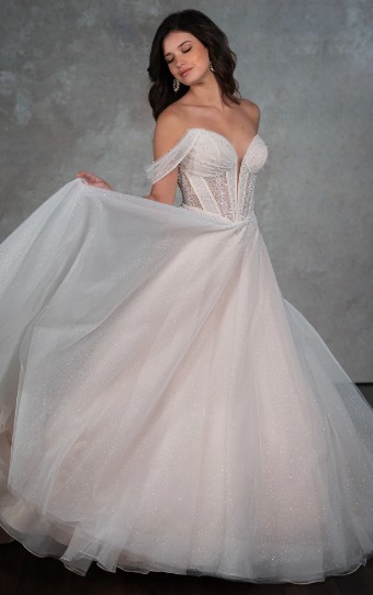 Essense of Australia Style No. D4130IV #4 (IVIV-PL) IVR TULLE & REGAL ORGANZA OVER IVR GWN W PORCELAIN TULLE PLNG thumbnail