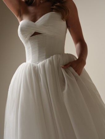 Maggie Sottero Style No. EVAN (25MC317B01 - No Keyhole) #2 Ivory (gown with Natural Illusion) thumbnail