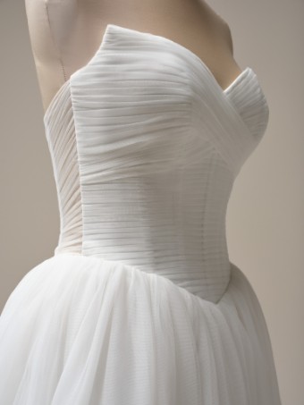 Maggie Sottero Style No. EVAN (25MC317B01 - No Keyhole) #6 default Ivory (gown with Natural Illusion) thumbnail