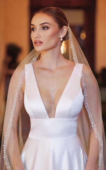 Essense of Australia Style No. D4359ZZ #1 (IV-PL) Ivory Gown w Porcelain Tulle Plunge thumbnail