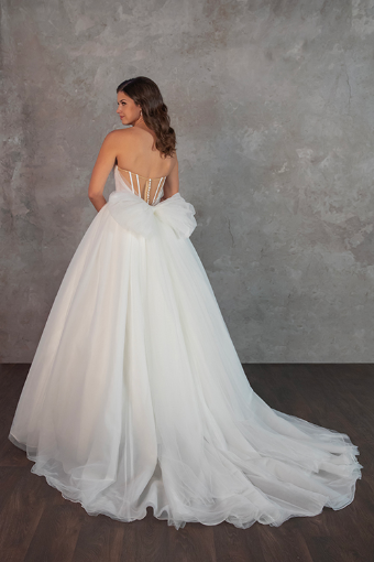 Essense of Australia Style No. D4322ZZ #4 (IV-IV) IVORY GOWN W IVORY TULLE ILLUSION AND PLUNGE thumbnail