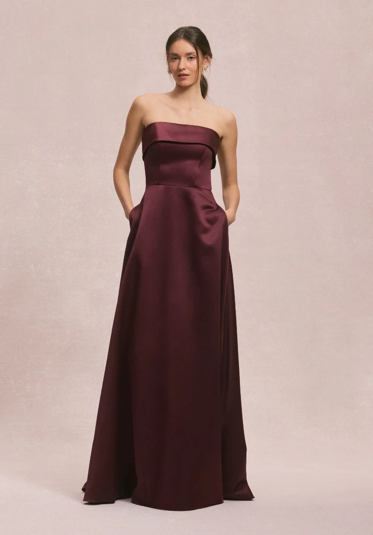 princess polly baby blue dress 2026 Color Trend: Rich Brown Tones. We're loving these as bridesmaid dresses!  What's your favorite color for the year? ⁠ ⁠ Venue: @theestatenewalbany⁠  Florals: @fiori.florals main image 1