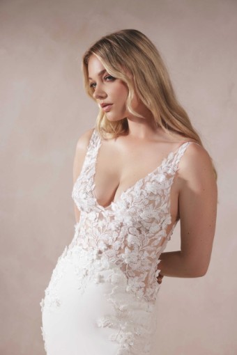 Adore by Justin Alexander Style No. Yelena 11390LND #4 default Ivory/Latte thumbnail