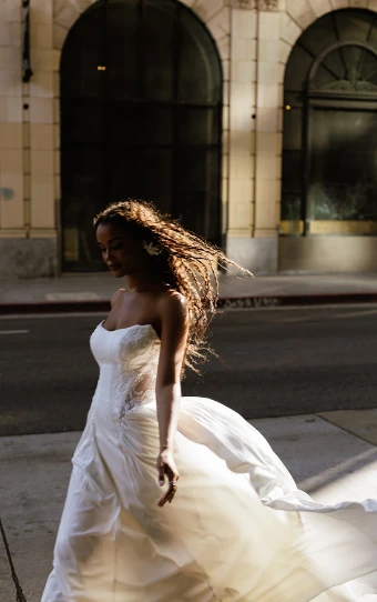 All Who Wander Style No. ROMIN-CR #1 (IVR) Ivory thumbnail