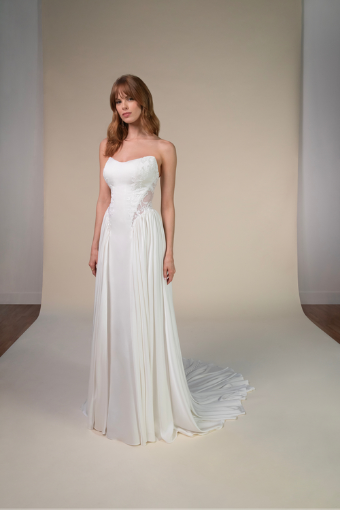 All Who Wander Style No. ROMIN-CR #3 (IVR) Ivory thumbnail