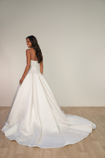 Stella York Style No. SY8246IV #5 default (IV-PL) Ivory Gown w Porcelain Tulle Plunge thumbnail