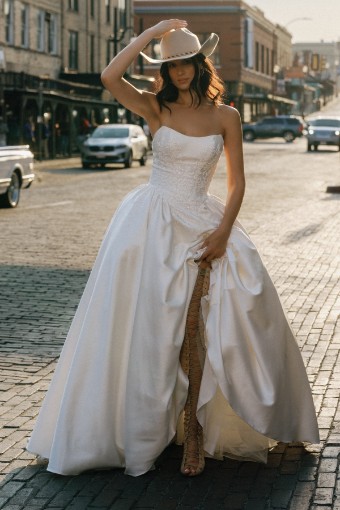 Watters - Locket Brides Style No. Fern 16235 #1 Ivory thumbnail