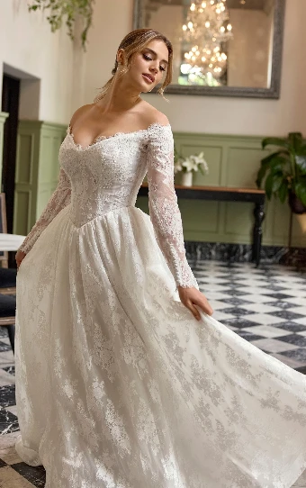Essense of Australia Style No. D4466 #1 (IV-RM) IVORY LACE AND TULLE OVER RUM GOWN thumbnail